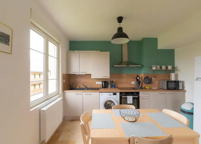 Cosy Avec Garage Prive 勒芒